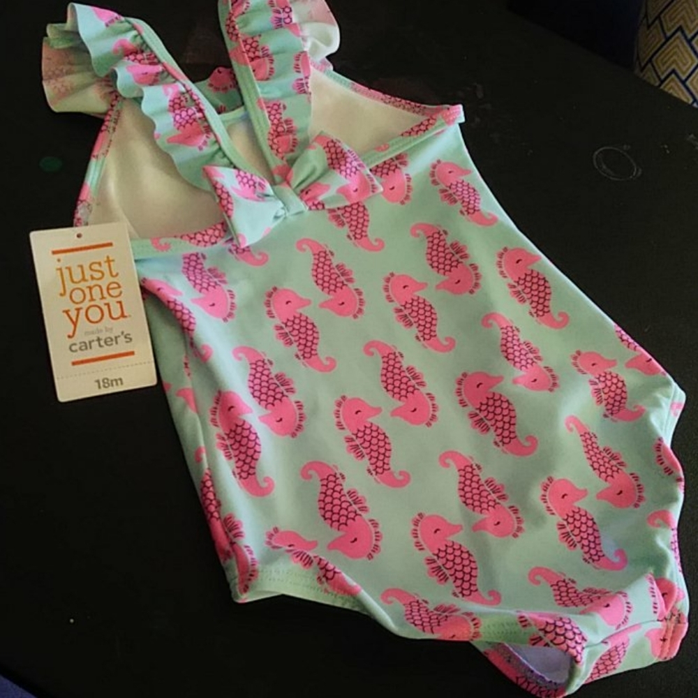Baby girl one piece swim suit🍭 (CARTER'S)
